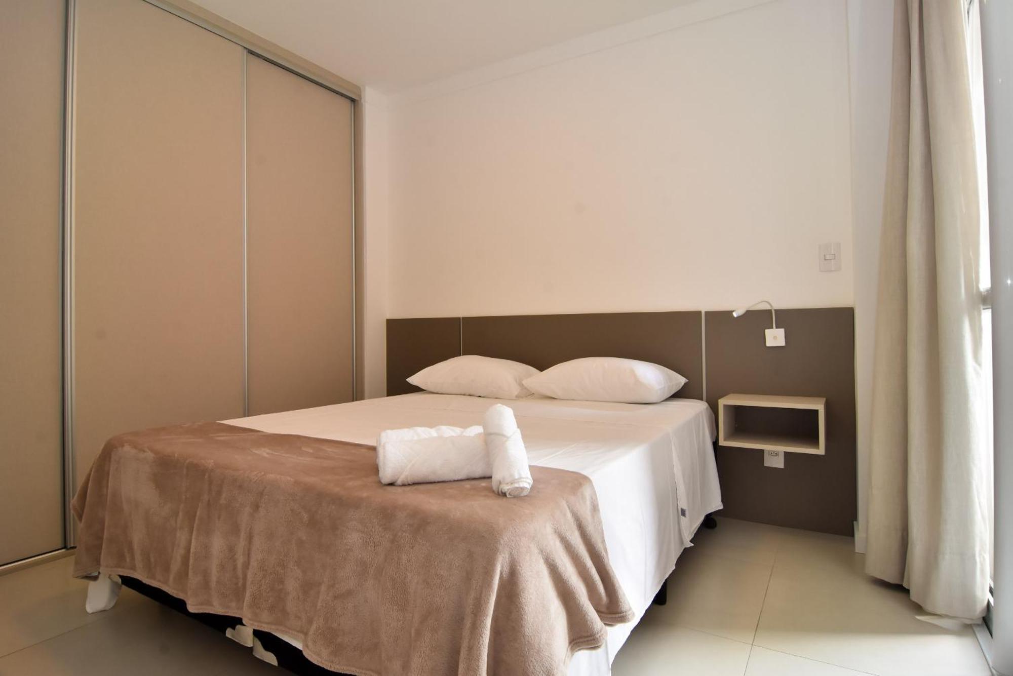 Ferias A 50 Metros Da P1837 Apartment *